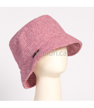 Chapeau de tricot côtelé rose